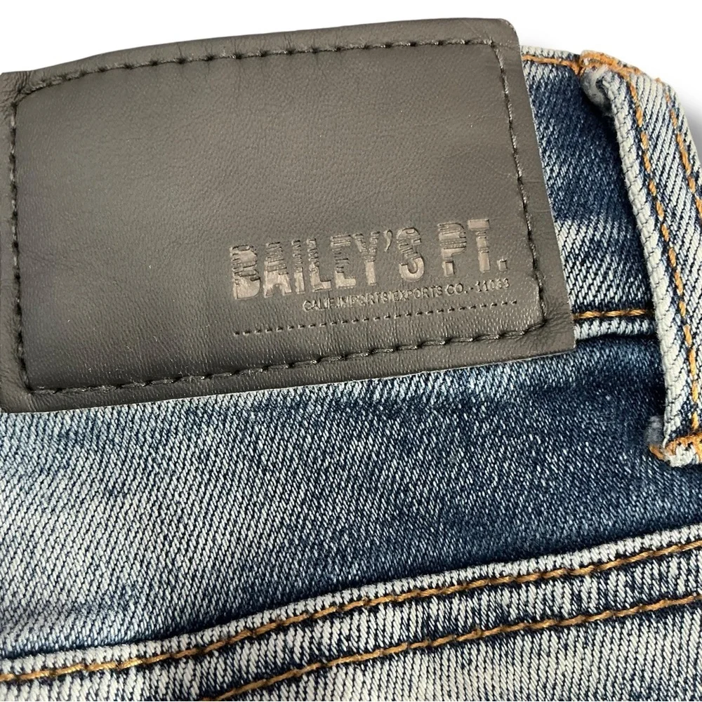Vintage Y2K Bailey’s Point Men's Straight Faded Blue Jeans